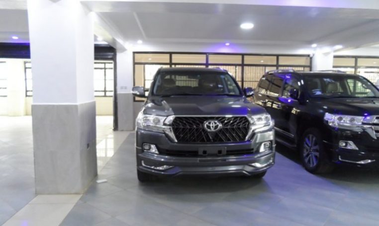 Landcruiser V8